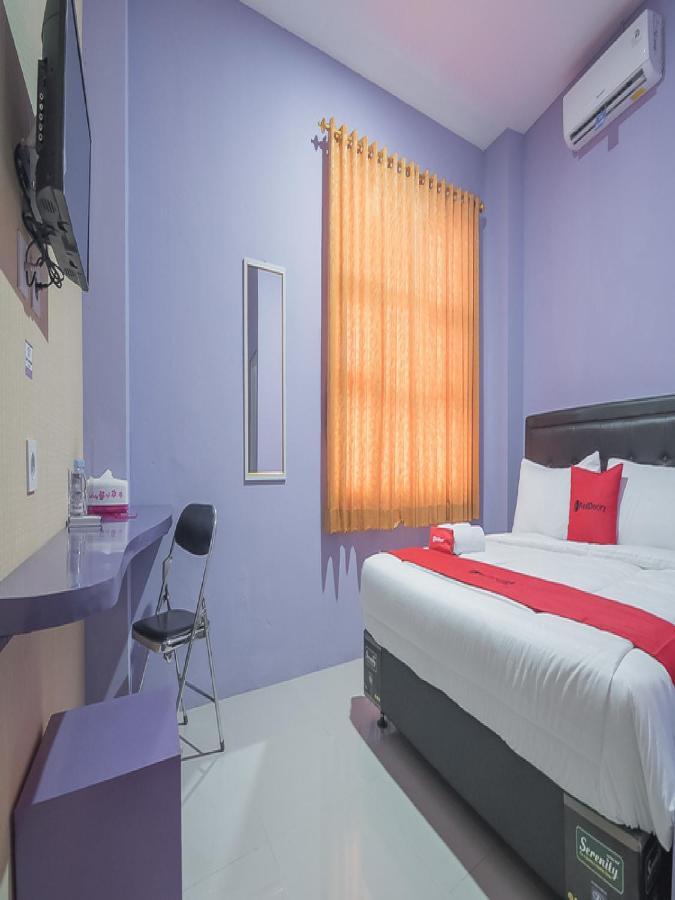 Reddoorz @ Gatot Subroto Street Bandung 3 Hotel Exterior foto