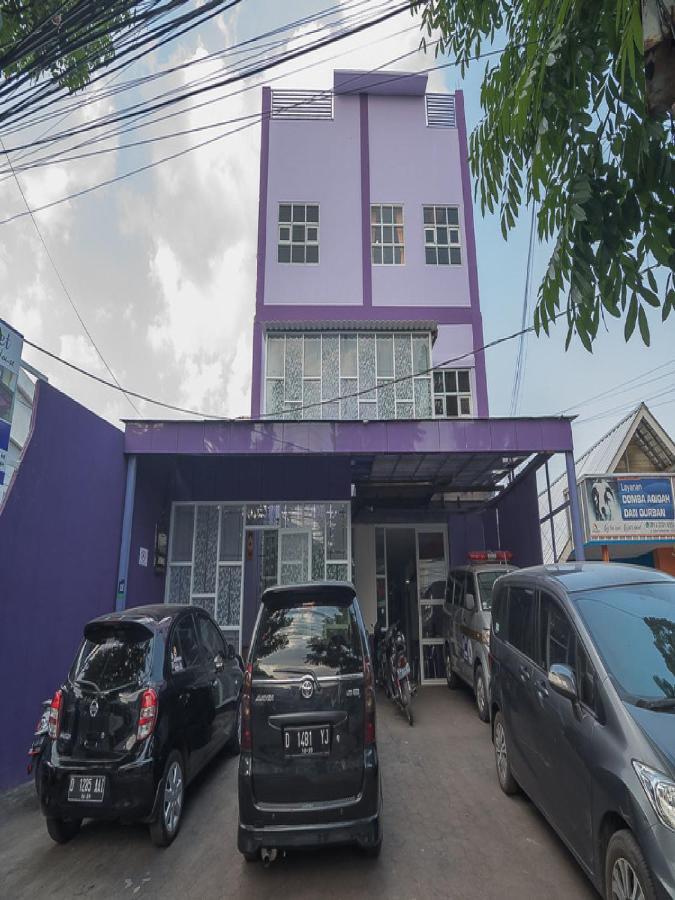 Reddoorz @ Gatot Subroto Street Bandung 3 Hotel Exterior foto